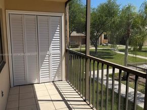 8415 SW 107th Ave 208W, Miami FL 33173