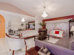 709 NW 177th Ave, Pembroke Pines FL 33029