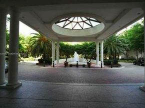 3000 Island Blvd 325, Aventura FL 33160