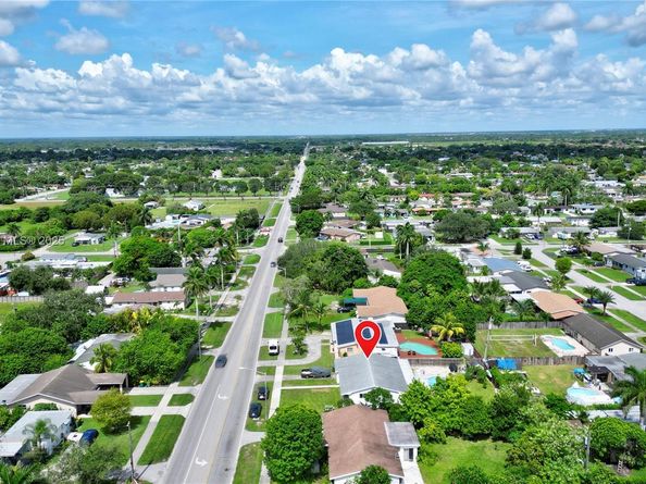 651 NW 15th St, Homestead FL 33030