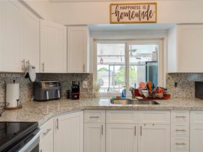 651 NW 15th St, Homestead FL 33030