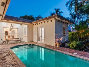 1223 Jackson St, Hollywood FL 33019