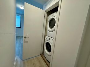 999 SW 1st Ave 2801, Miami FL 33130