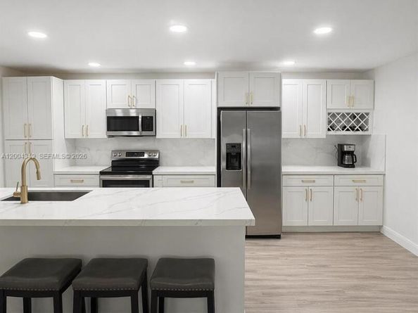 200 High Point Ct E D, Delray Beach FL 33445