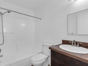 1451 NW 19th St, Fort Lauderdale FL 33311