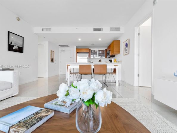 3250 NE 1st Ave 605, Miami FL 33137