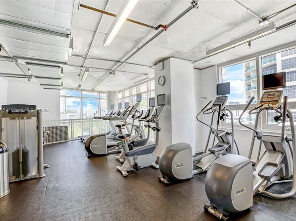 3250 NE 1st Ave 605, Miami FL 33137