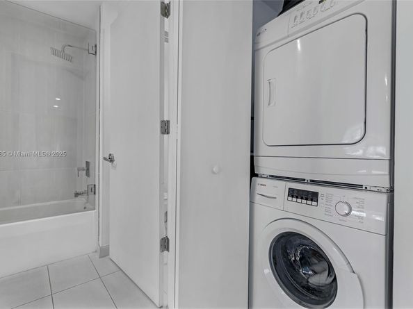 3250 NE 1st Ave 605, Miami FL 33137