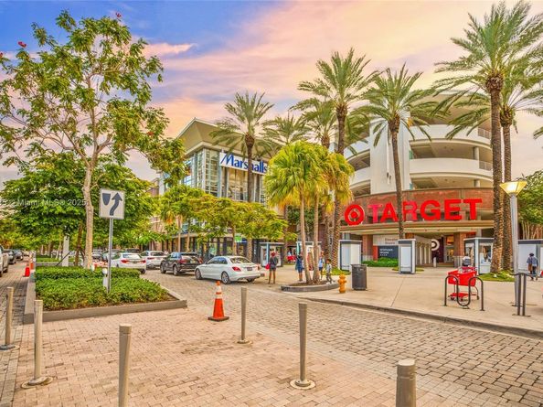 3250 NE 1st Ave 605, Miami FL 33137