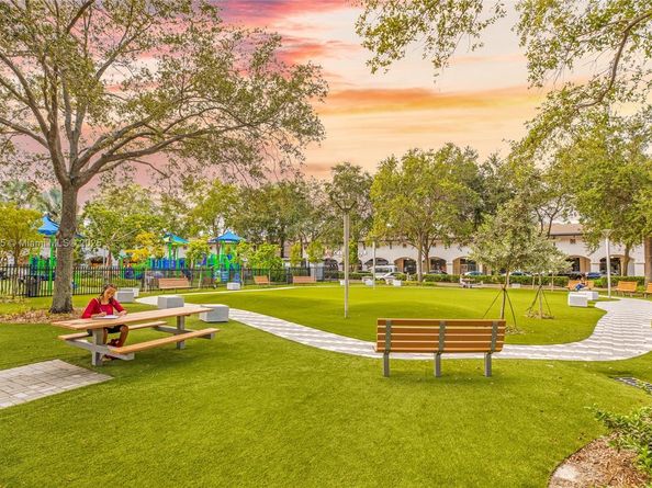 3250 NE 1st Ave 605, Miami FL 33137