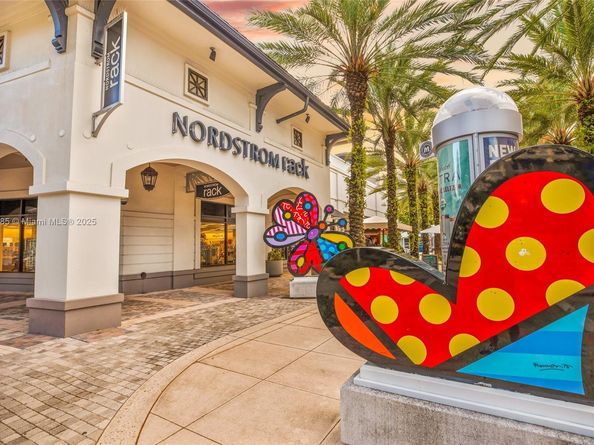 3250 NE 1st Ave 605, Miami FL 33137