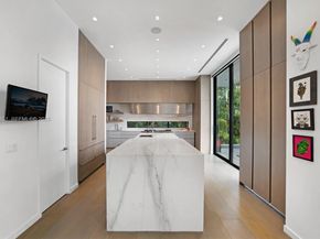 6411 Allison Rd, Miami Beach FL 33141