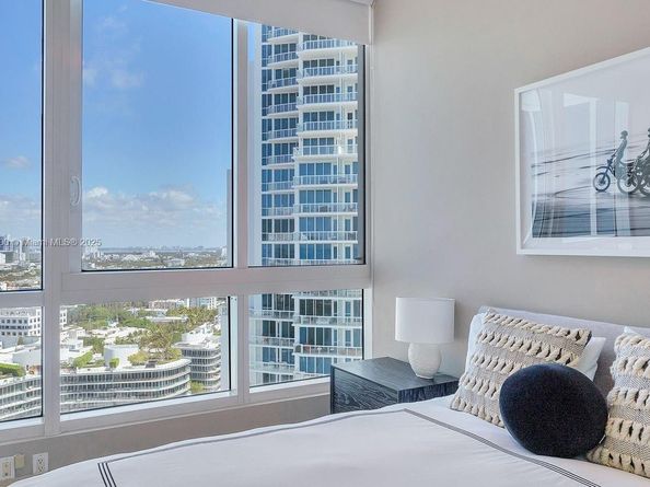 100 S Pointe Dr 2208, Miami Beach FL 33139