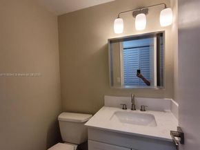 14 Salisbury A 14, West Palm Beach FL 33417
