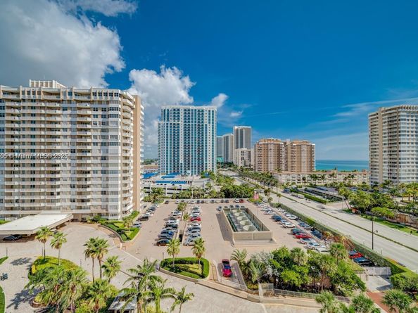 1985 S Ocean Dr 15A, Hallandale Beach FL 33009