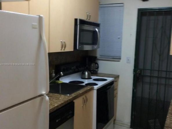 807 86th St, Miami Beach FL 33141