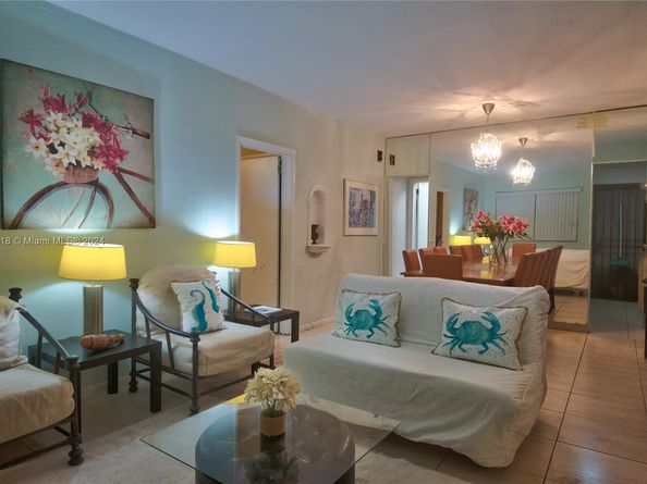 807 86th St, Miami Beach FL 33141