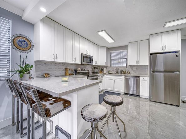 1101 SW 122nd Ave 315, Miami FL 33184