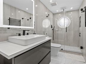 1000 W Island Blvd 1009, Aventura FL 33160