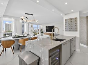 1000 W Island Blvd 1009, Aventura FL 33160