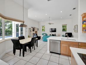 6129 SW 74th Ct, Miami FL 33143