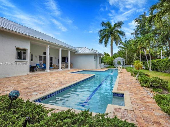 6129 SW 74th Ct, Miami FL 33143