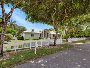 6129 SW 74th Ct, Miami FL 33143