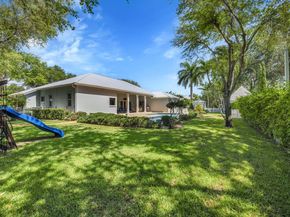 6129 SW 74th Ct, Miami FL 33143