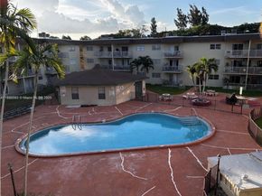 7505 SW 82nd St 318, Miami FL 33143