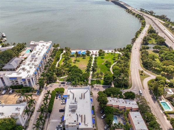 3900 Biscayne Blvd S922, Miami FL 33137