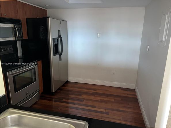 555 NE 15th St 16J, Miami FL 33132