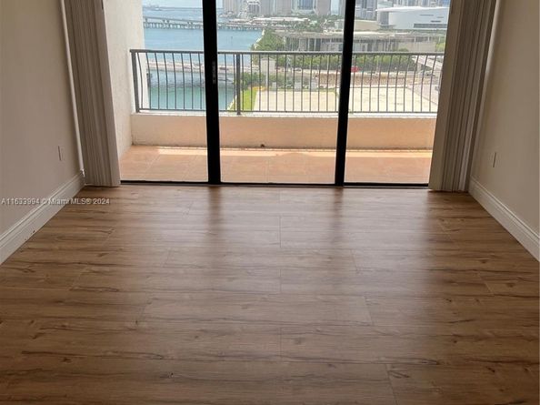 555 NE 15th St 16J, Miami FL 33132