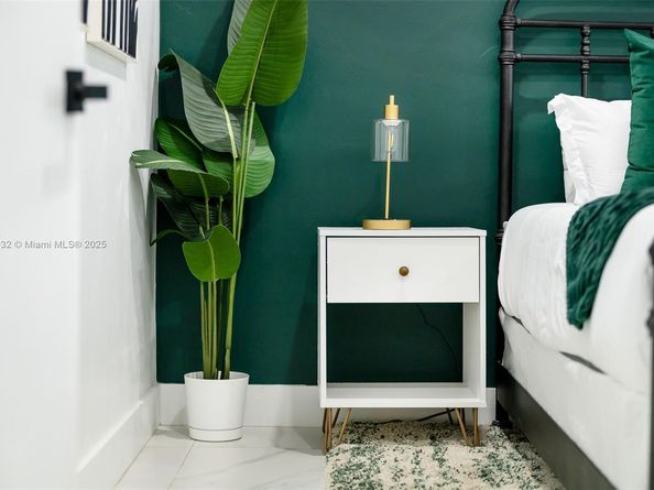 329 SE 12th Ave, Pompano Beach FL 33060