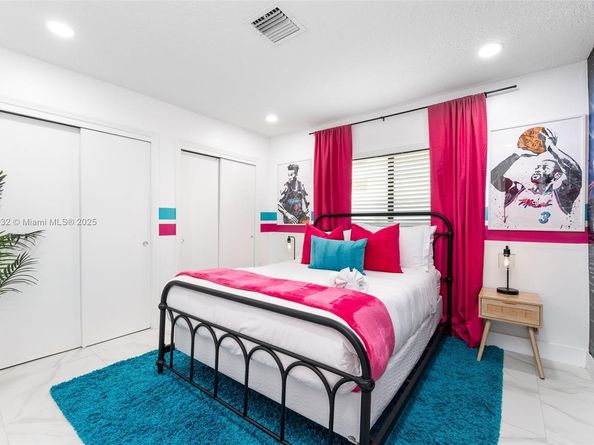 329 SE 12th Ave, Pompano Beach FL 33060