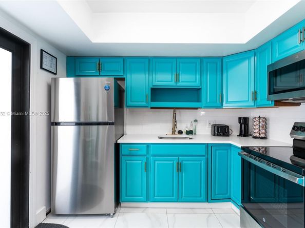 329 SE 12th Ave, Pompano Beach FL 33060