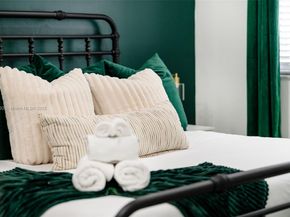 329 SE 12th Ave, Pompano Beach FL 33060