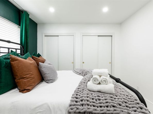 329 SE 12th Ave, Pompano Beach FL 33060