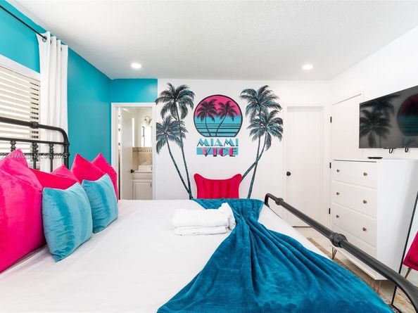 329 SE 12th Ave, Pompano Beach FL 33060