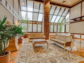 520 Brickell Key Dr A619, Miami FL 33131
