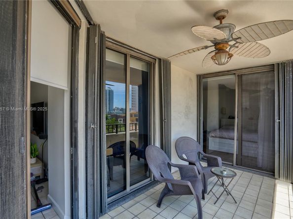 520 Brickell Key Dr A619, Miami FL 33131