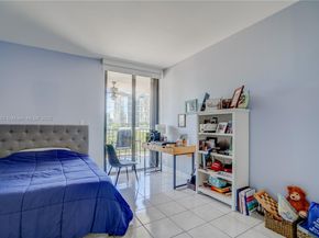 520 Brickell Key Dr A619, Miami FL 33131