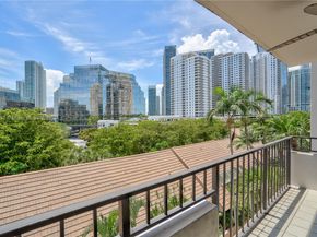 520 Brickell Key Dr A619, Miami FL 33131
