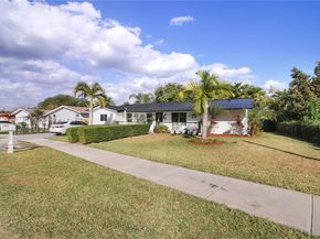 16323 SW 103rd Pl, Miami FL 33157