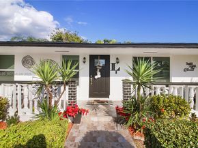 16323 SW 103rd Pl, Miami FL 33157