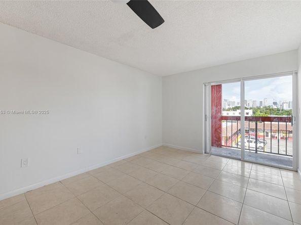 420 NW 12th Ave 41, Miami FL 33128