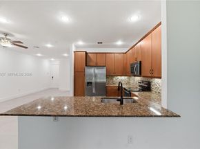 13012 N Riverwalk Cir N, Plantation FL 33325