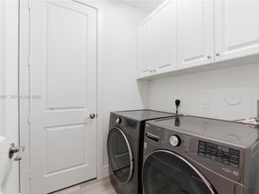 13012 N Riverwalk Cir N, Plantation FL 33325