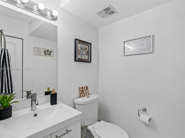 13412 SW 62nd St 103M, Miami FL 33183