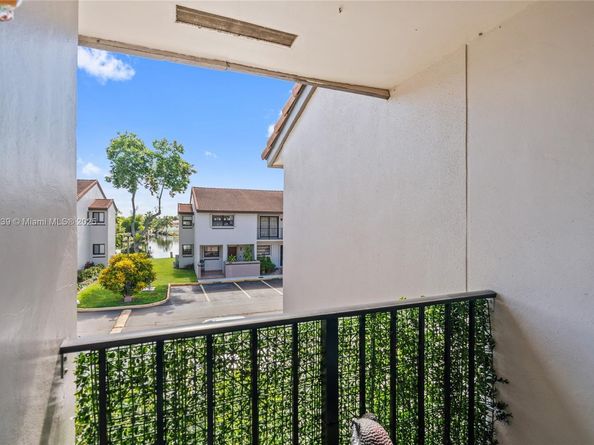 13412 SW 62nd St 103M, Miami FL 33183