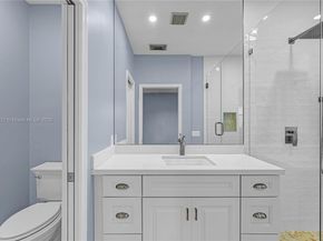 1737 Carvelle Dr, Riviera Beach FL 33404